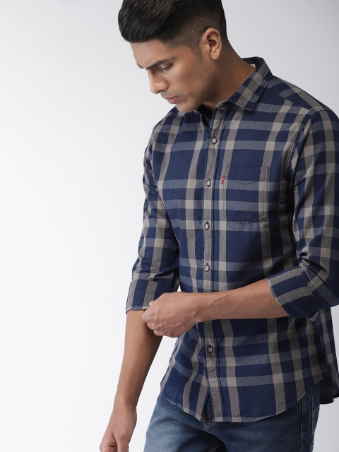 

Levis Men Blue & Grey Slim Fit Checked Casual Shirt