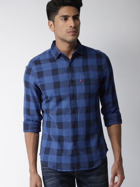 

Levis Men Blue Slim Fit Checked Casual Shirt