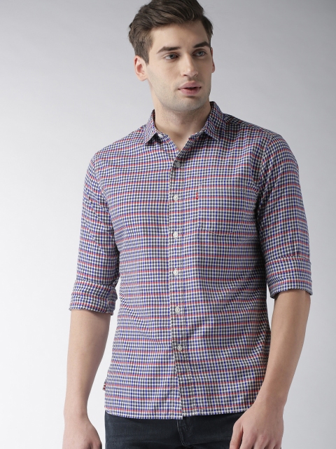 

Levis Men Blue & White Slim Fit Checked Casual Shirt