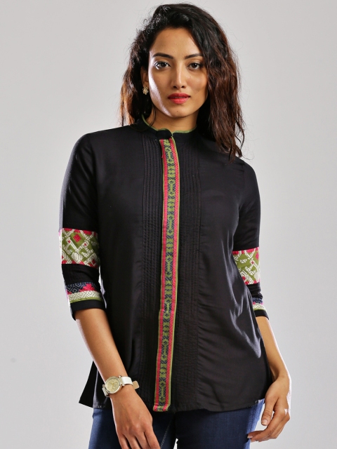 

W Freida Black Top