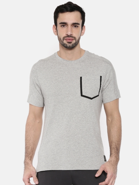 

Reebok Men Grey Melange Solid Training Supply Move Round Neck T-shirt