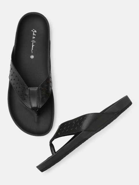 

Mast & Harbour Men Black Comfort Sandals
