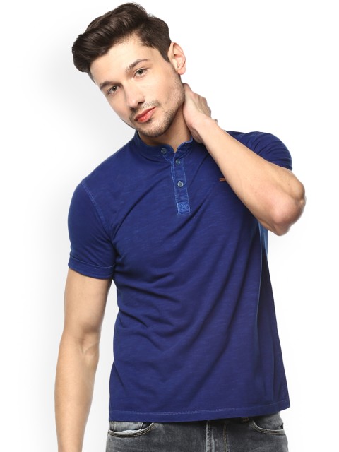

SPYKAR Men Blue Solid Henley Neck T-shirt