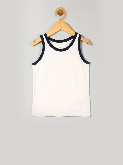 

GAP Boys White Solid Innerwear Vest 26031996801