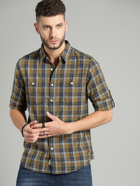 

Roadster Men Olive Green & Navy Regular Fit Checked Casual Shirt
