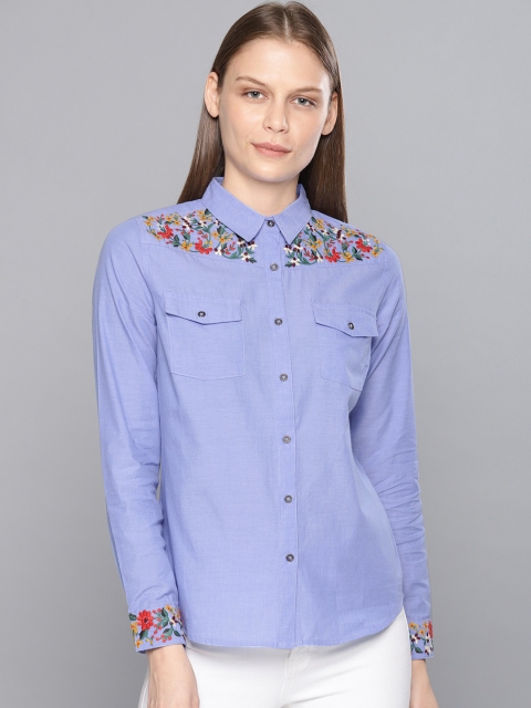 

Chemistry Women Blue Regular Fit Embroidered Chambray Casual Shirt