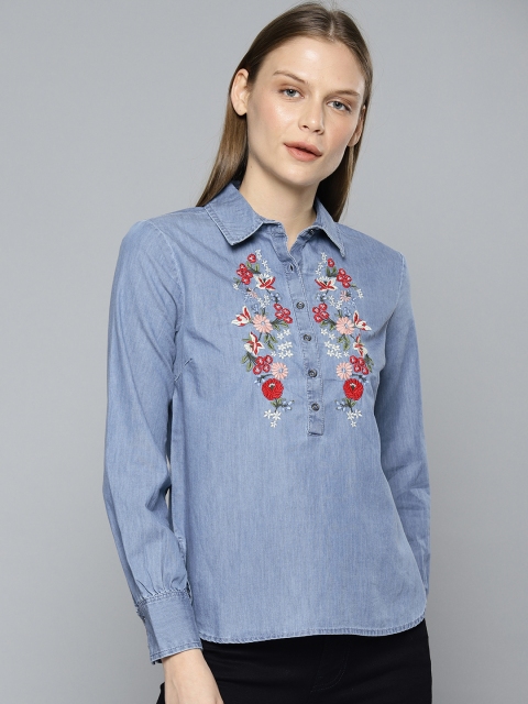 

Chemistry Women Blue Regular Fit Embroidered Casual Chambray Shirt
