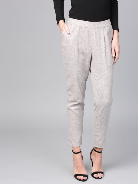 

Jaipur Kurti Women Grey Regular Fit Solid Handloom Cropped Trousers