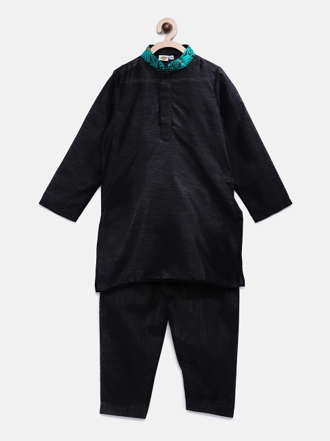 

K&U Boys Black Solid Kurta with Pyjamas