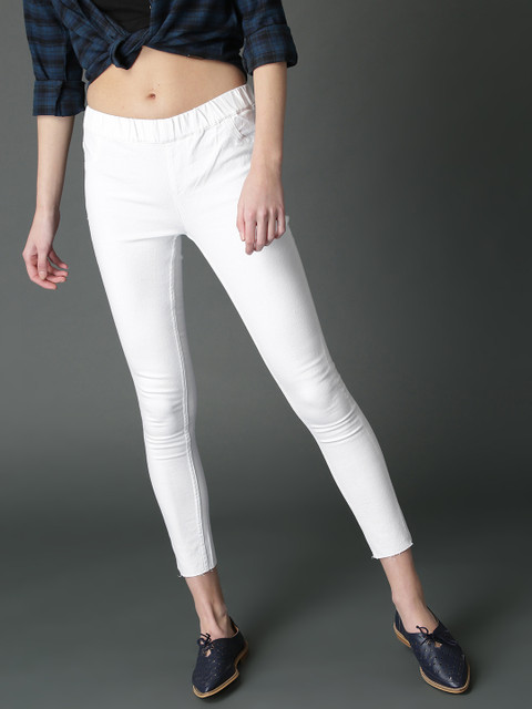 

Roadster Women White Solid Jeggings