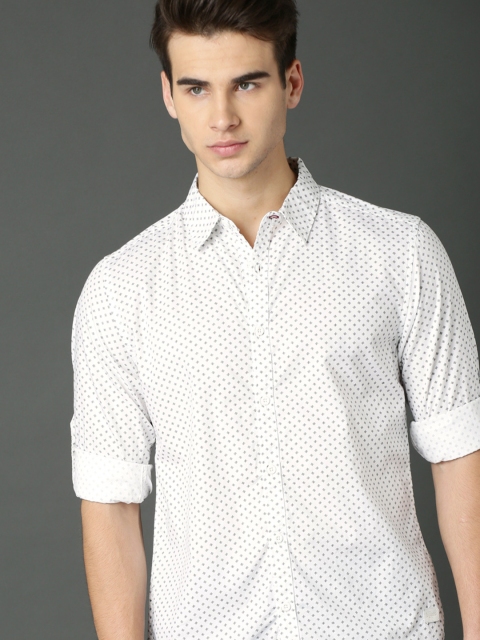 

Roadster Men White & Black Cotton Printed Casual Shirt