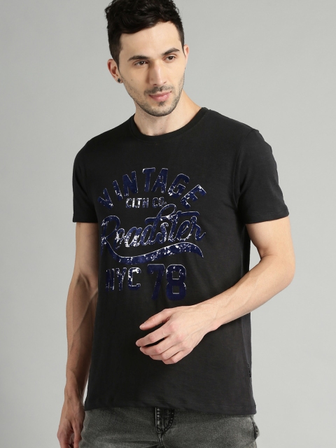 

Roadster Men Black Printed Round Neck Pure Cotton T-shirt