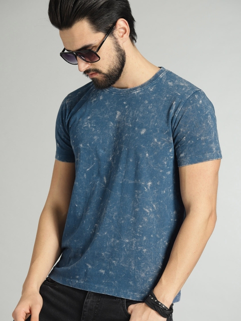 

Roadster Men Blue Dyed Round Neck T-shirt