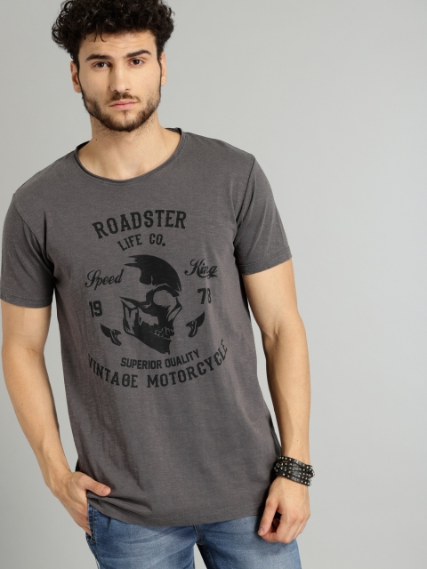 

Roadster Men Grey Printed Round Neck Pure Cotton T-shirt