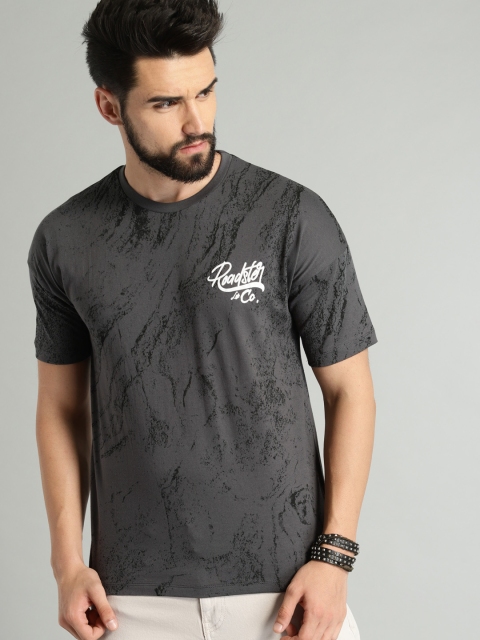 

Roadster Men Charcoal Grey Textured All Over Print Round Neck T-shirt