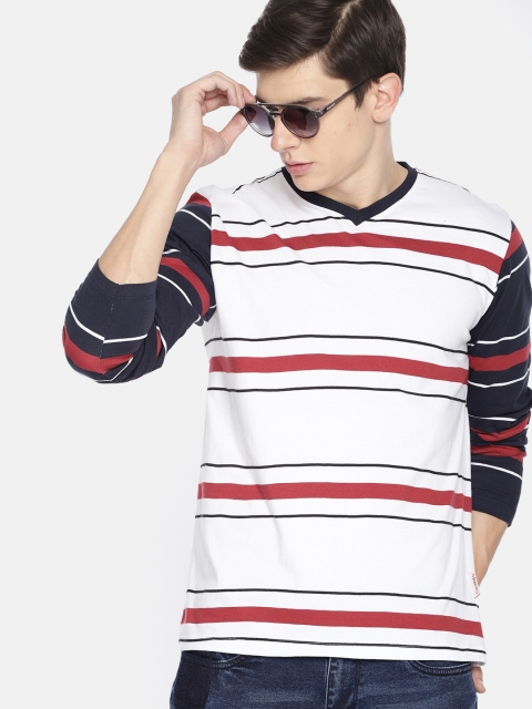 

Roadster Men White & Maroon Striped V-Neck T-shirt