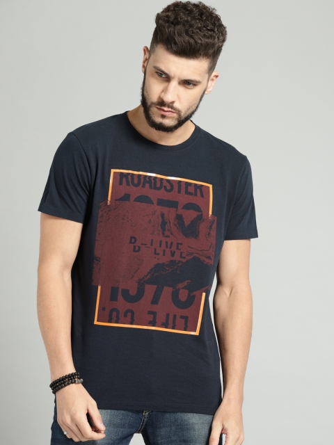

Roadster Men Navy Blue Printed Round Neck Pure Cotton T-shirt