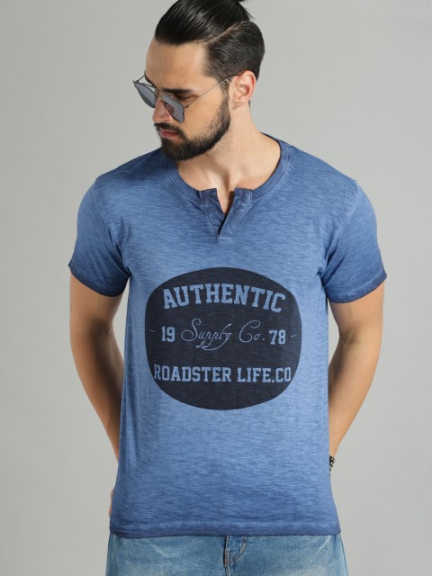 

Roadster Men Blue Printed Henley Neck T-shirt