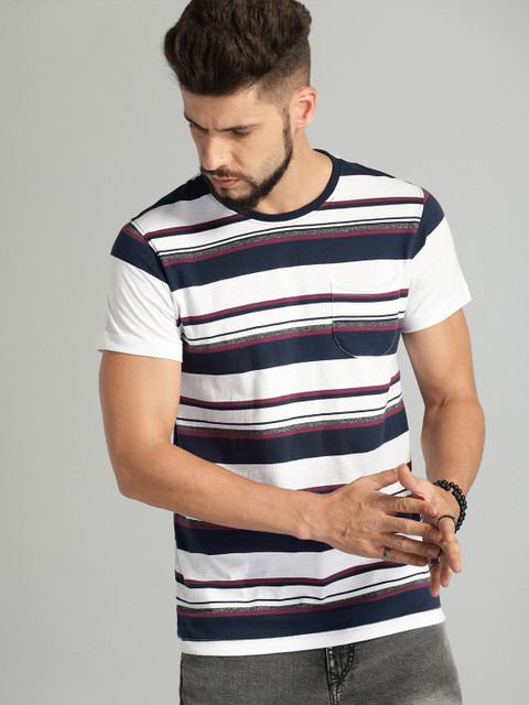 

Roadster Men White & Navy Blue Striped Round Neck T-shirt