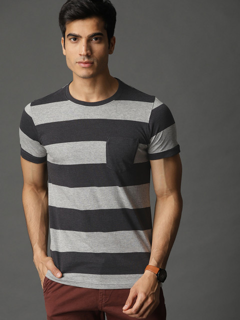 

Roadster Men Grey Striped Round Neck T-shirt