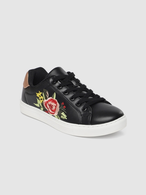 

Ruosh Women Black Embroidered Sneakers