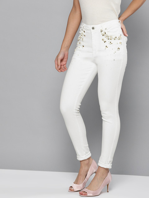 

Chemistry Women Off-White Regular Fit Mid-Rise Embellished Stretchable Jeans