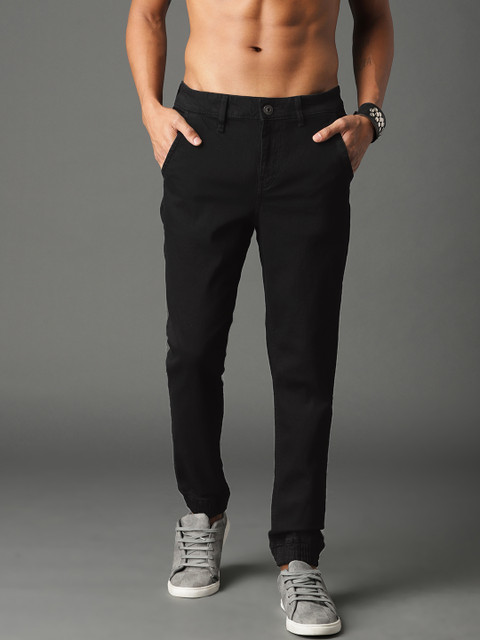 

Roadster Men Black Slim Fit Mid-Rise Clean Look Stretchable Jogger Jeans