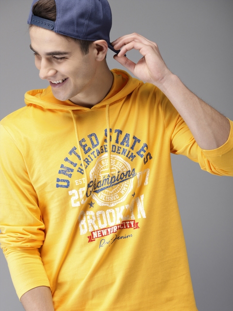 

HERE&NOW Men Yellow Printed Hooded T-shirt