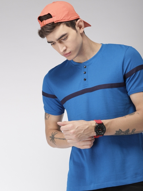 

Harvard Men Blue Solid Henley Neck T-shirt
