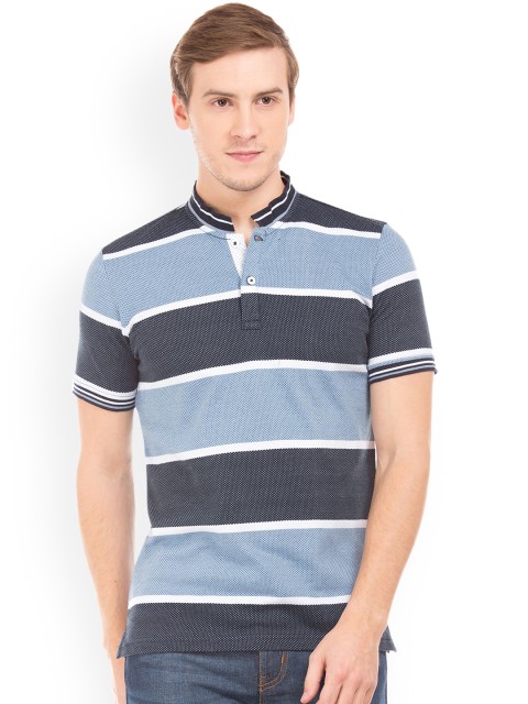 

Ruggers Men Blue Striped Mandarin Collar T-shirt