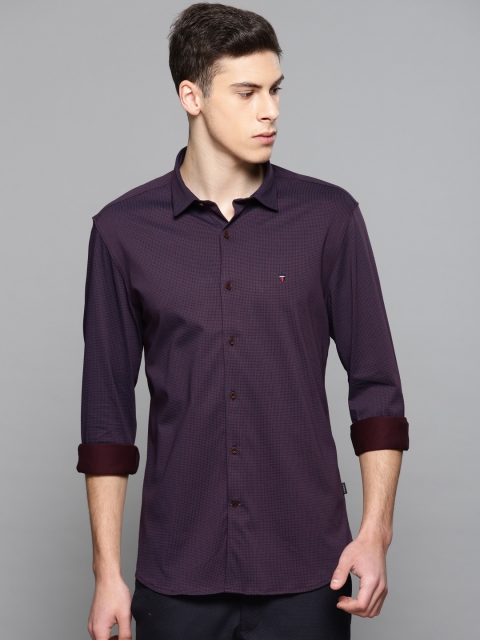 

Louis Philippe Sport Men Burgundy & Blue Slim Fit Checked Casual Shirt