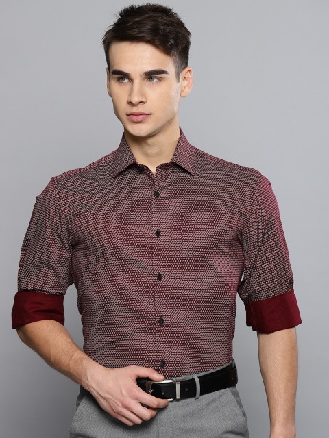 

Louis Philippe Men Maroon Slim Fit Printed Formal Shirt