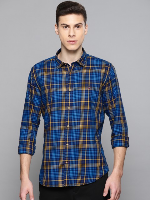 

Louis Philippe Sport Men Blue & Yellow Slim Fit Checked Casual Shirt