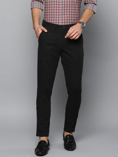 

Louis Philippe Sport Men Black Comfort Tapered Fit Solid Regular Cropped Trousers