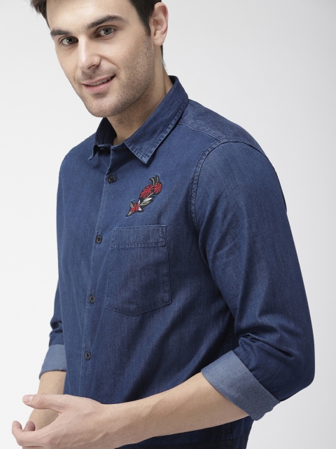 

Mast & Harbour Men Blue Solid Chambray Shirt