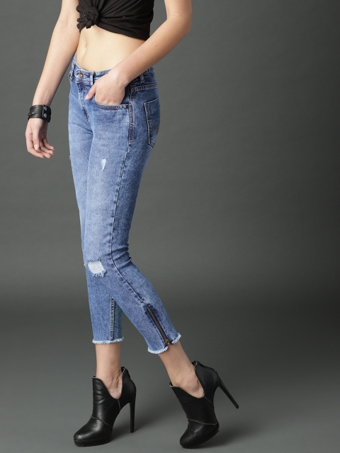 

Roadster Women Blue Skinny Fit Mid-Rise Low Distress Stretchable Cropped Jeans