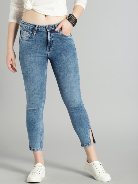 

Roadster Women Blue Slim Fit Mid-Rise Clean Look Stretchable Cropped Jeans