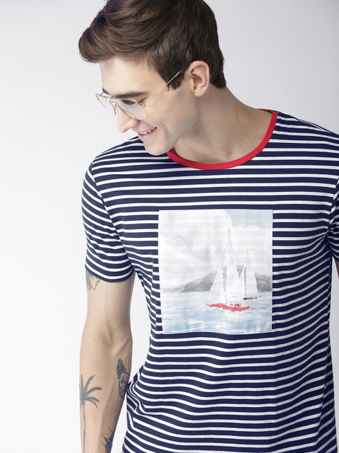 

Mast & Harbour Men Navy Blue & White Striped Round Neck T-shirt