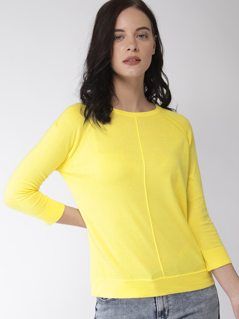 

Levis Women Yellow Solid Round Neck T-shirt