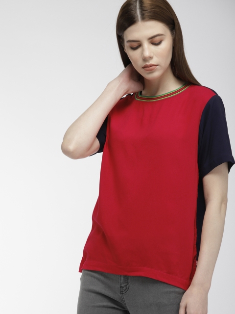 

Levis Women Red & Navy Blue Colourblocked Round Neck T-shirt