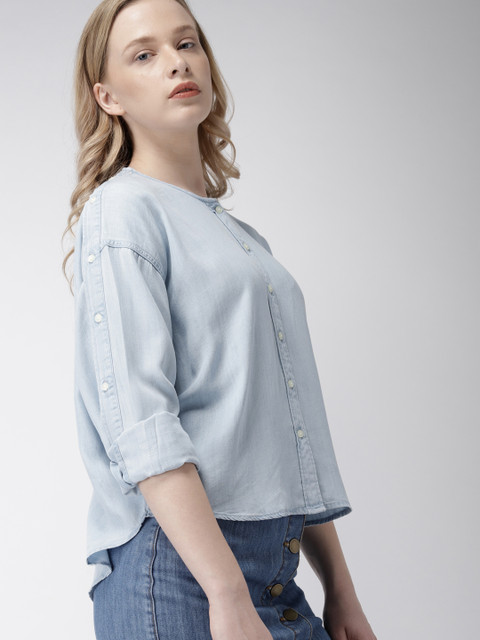 

Levis Women Blue Classic Regular Fit Solid Casual Shirt