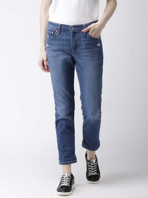 

Levis Women Blue Boyfriend Fit Cropped Low-Distress Brethable Technology Stretchable Jeans