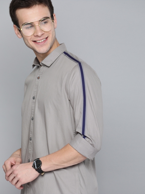 

Mast & Harbour Men Grey Solid Casual Shirt