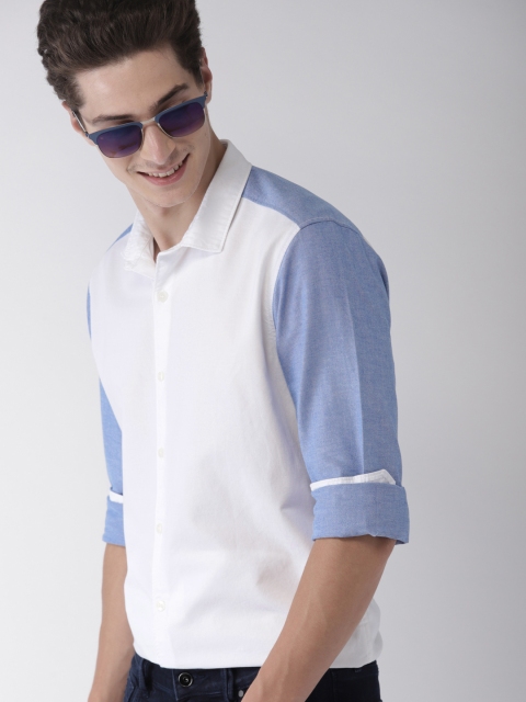 

Mast & Harbour Men White & Blue Regular Fit Solid Casual Shirt