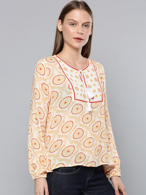 

Chemistry Women Off-White Printed Top