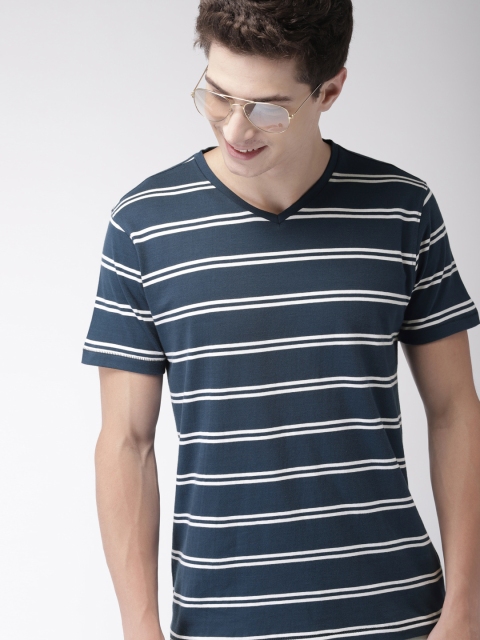 

Mast & Harbour Men Navy Blue & White Striped V-Neck T-shirt