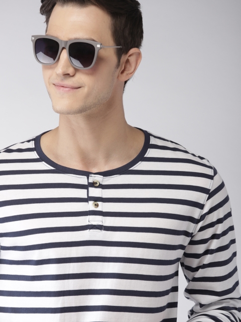 

Mast & Harbour Men Navy & White Striped Henley Neck T-shirt, Navy blue