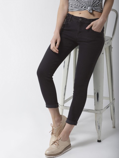 

Mast & Harbour Women Charcoal Grey Skinny Fit Mid-Rise Stretchable Cropped Jeans