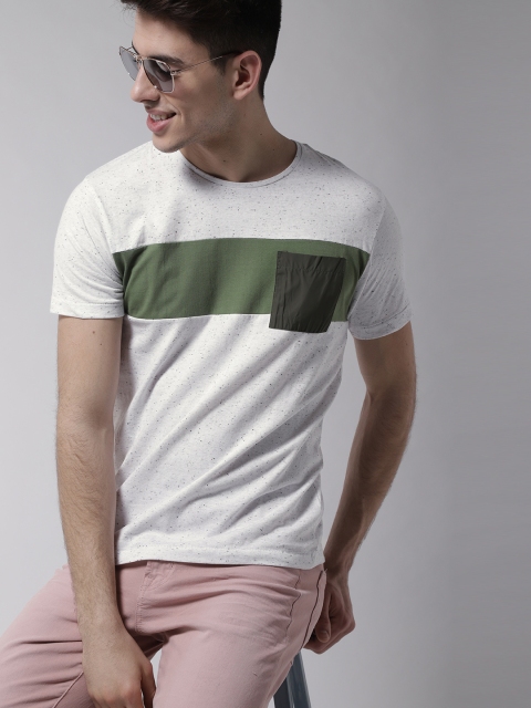 

Mast & Harbour Men White & Olive Green Striped Round Neck T-shirt