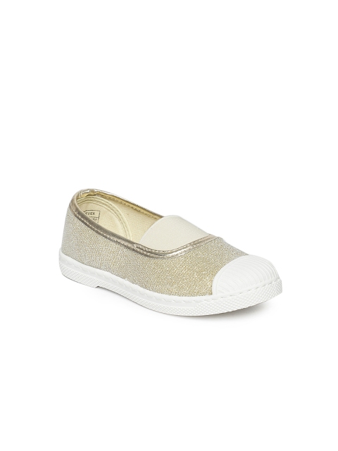 

Fame Forever by Lifestyle Girls Gold-Toned Slip-On Sneakers